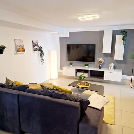 Modernes Panorama-domizil דירה